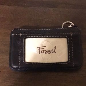 I'm selling a Fossil coin purse.